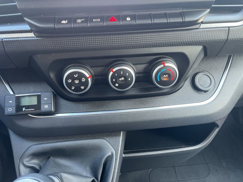 Renault Trafic bild 19