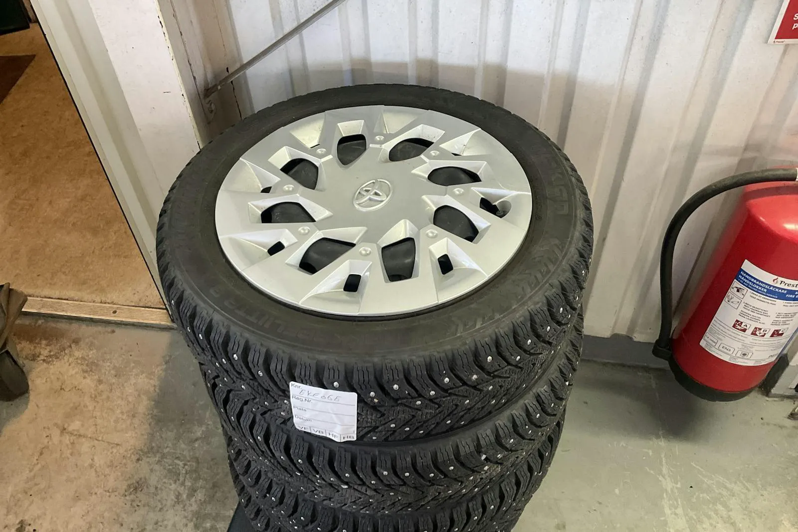 Vehicle image 11