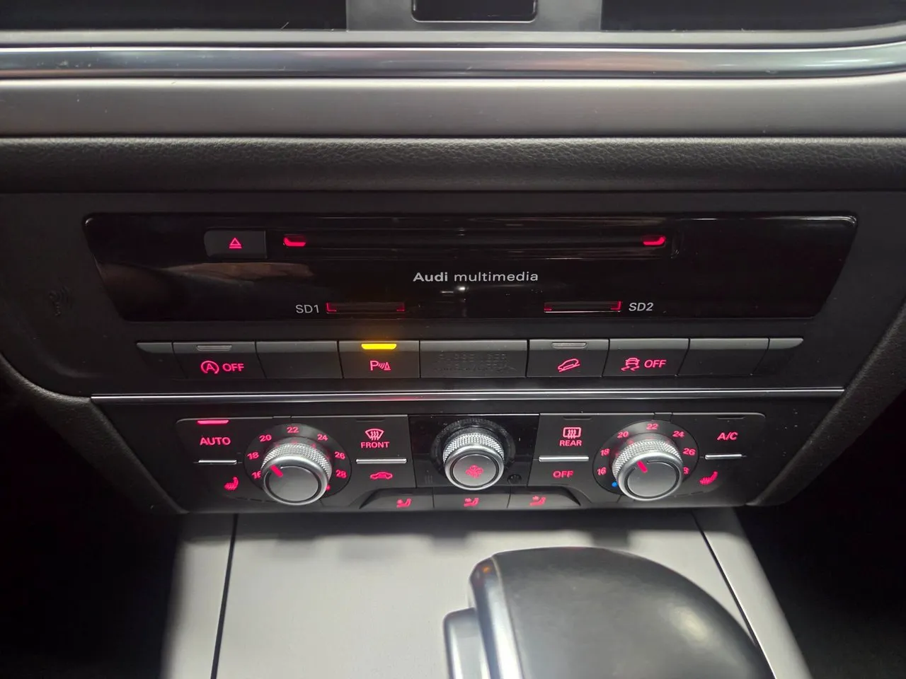 Vehicle image 24