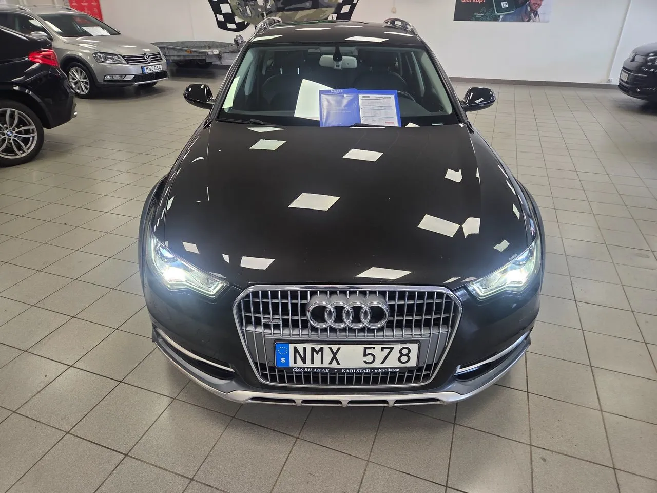 Vehicle image 16
