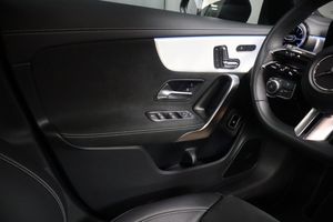 Mercedes CLA250 bild 14