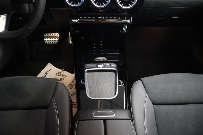 Mercedes CLA250 bild 21