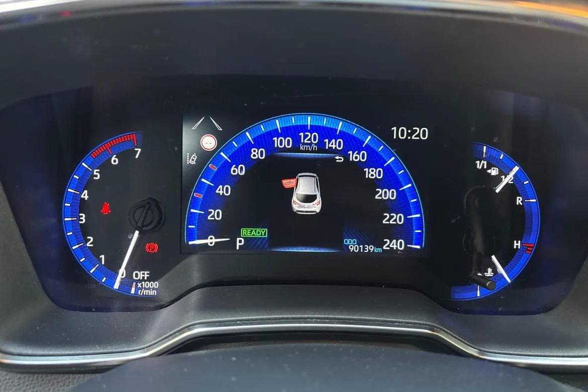 Vehicle image 13
