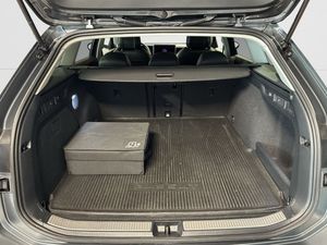 Volkswagen Passat bild 12