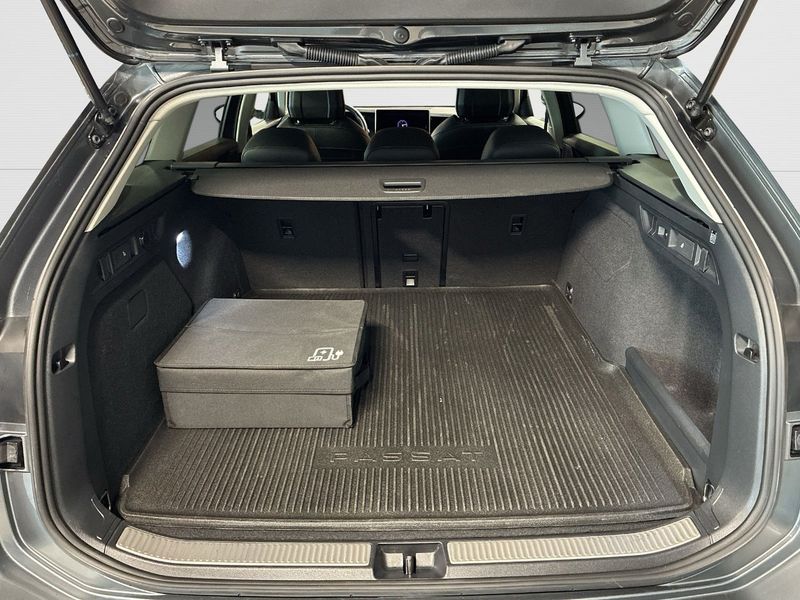 Volkswagen Passat bild 12