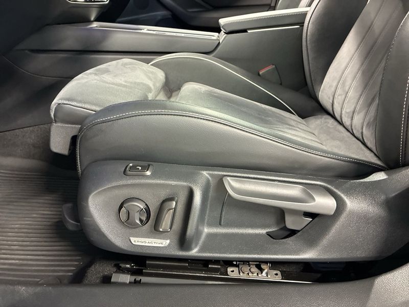 Volkswagen Passat bild 15