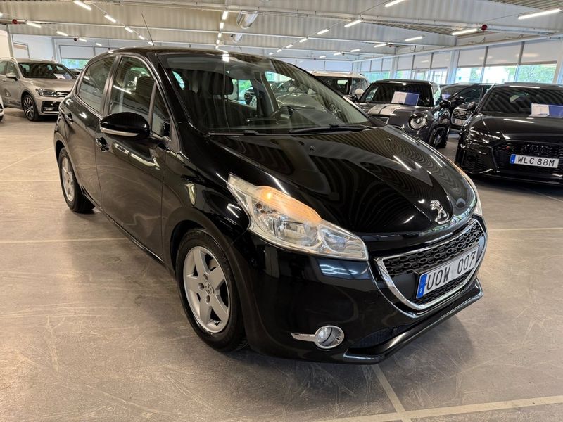 Peugeot 208 bild 2