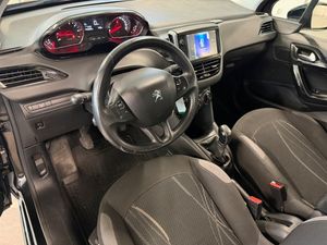 Peugeot 208 bild 10