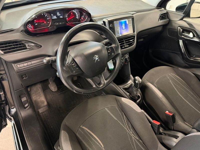 Peugeot 208 bild 10