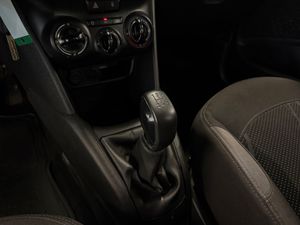 Peugeot 208 bild 13