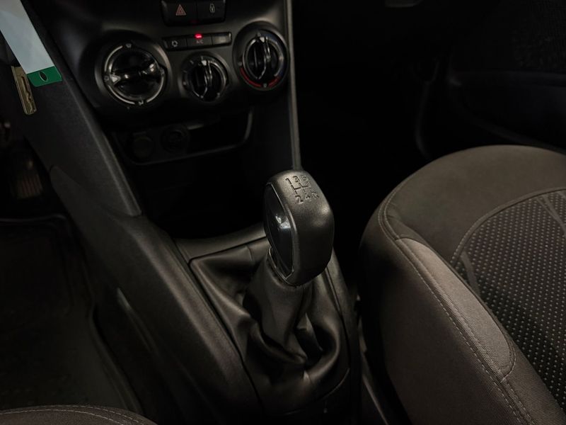 Peugeot 208 bild 13