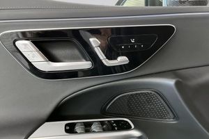 Mercedes E220 bild 15