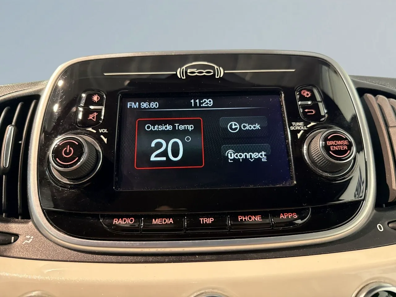 Vehicle image 14