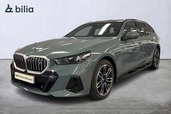 BMW i5 xDrive40 Touring xDrive 40 M-sport | Drag | Backkamera | H&K - 2026