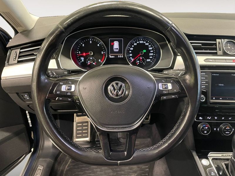 Volkswagen Passat bild 10