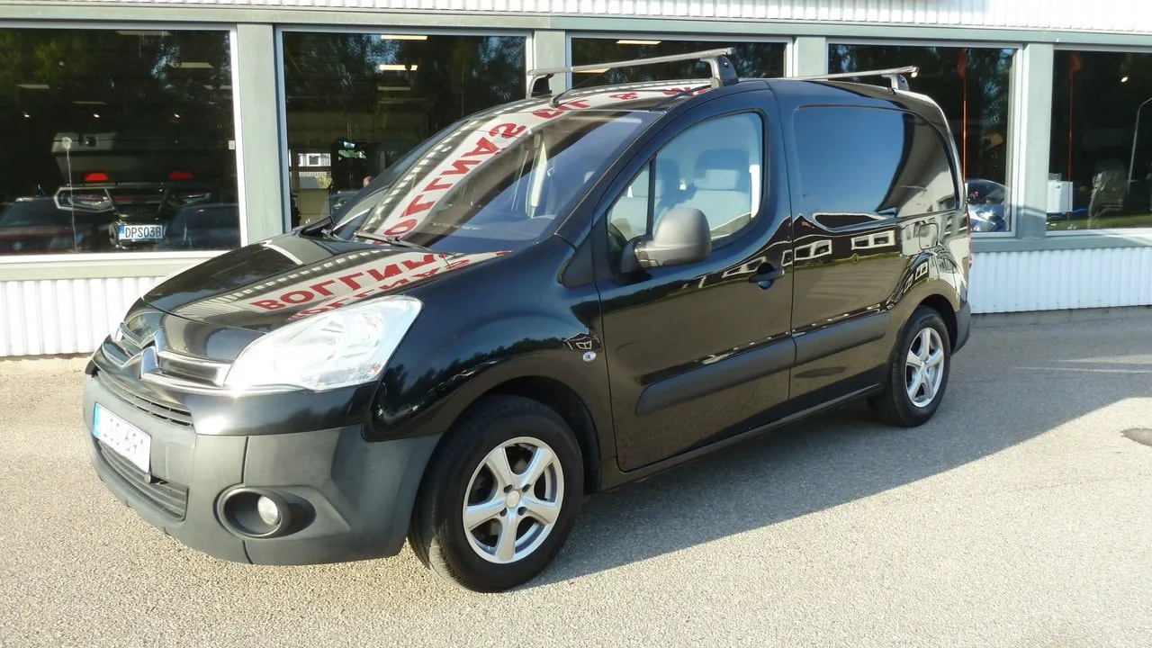 Vehicle image 1