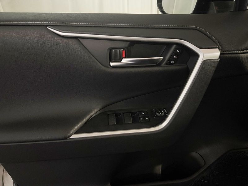 Toyota RAV4 bild 17