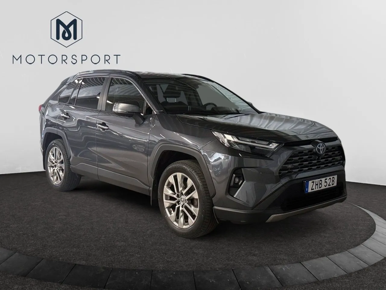 Vehicle image 7