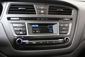 Hyundai i20 bild 20