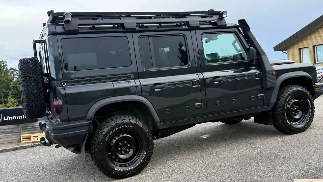 Vehicle image 36