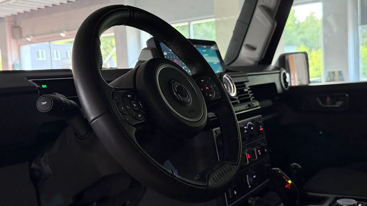 Vehicle image 20