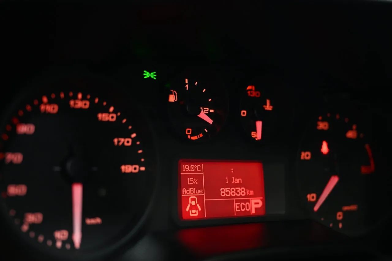 Vehicle image 22