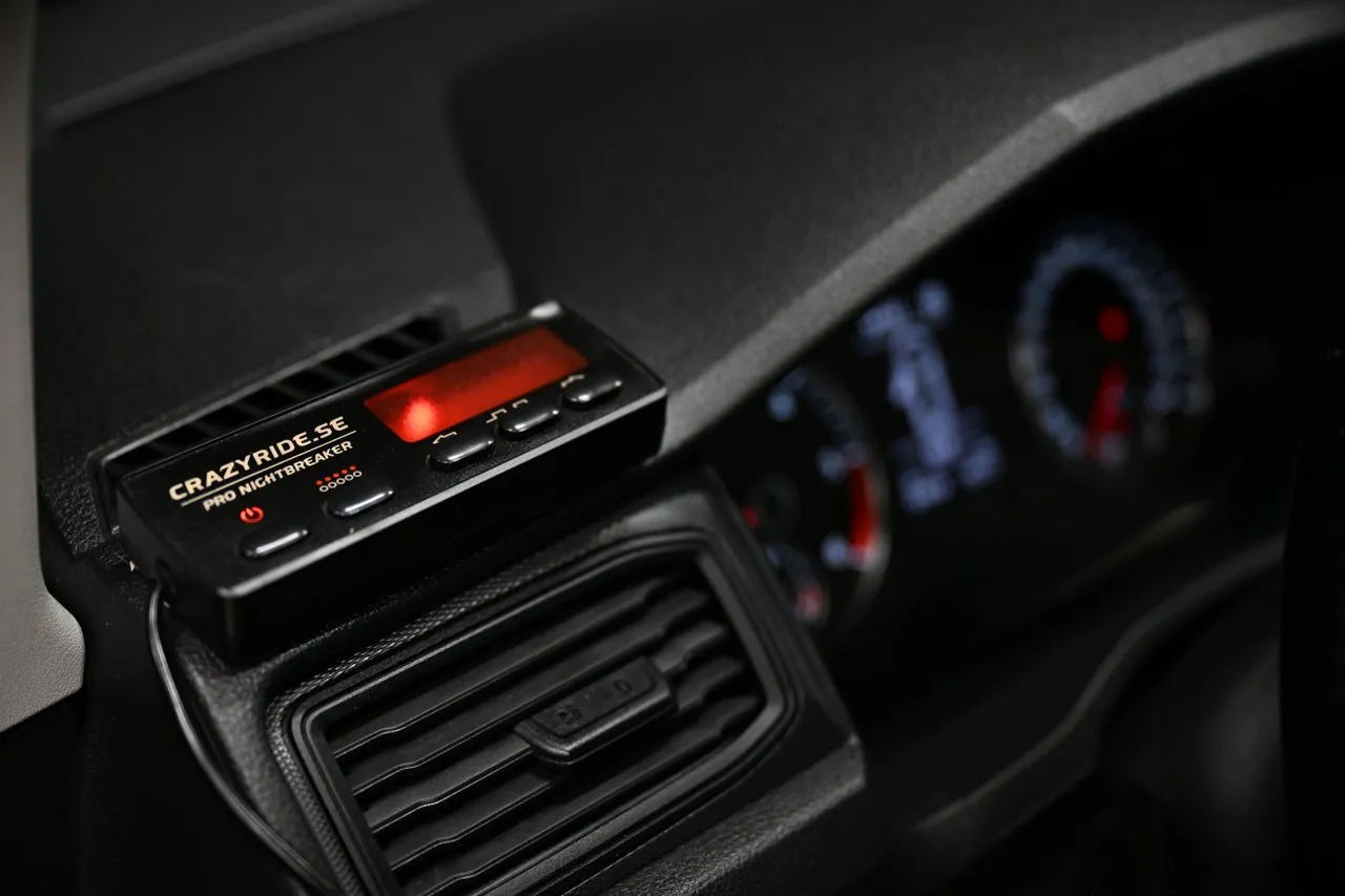 Vehicle image 27
