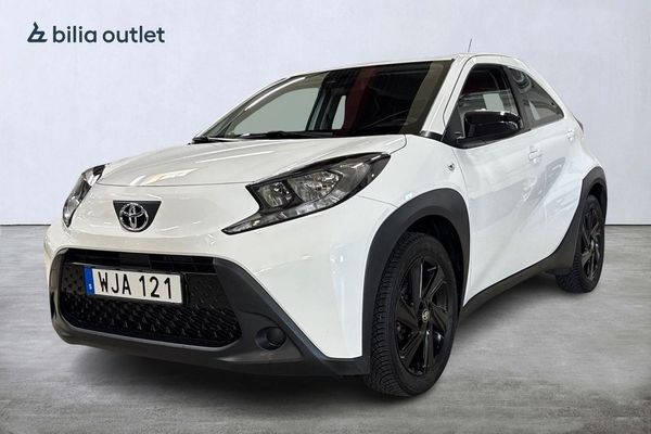 Toyota Aygo X 1.0 VVT-i CVT Play 72hk Backkamera - 2022