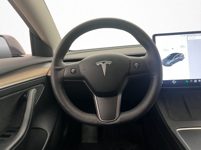 Tesla Model 3 bild 12