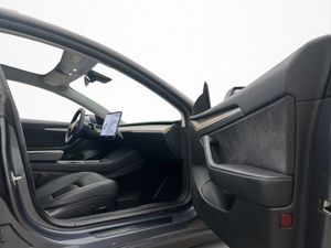 Tesla Model 3 bild 14