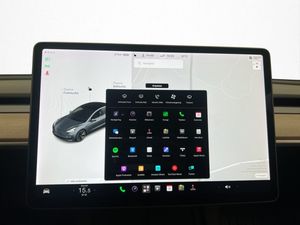 Tesla Model 3 bild 21