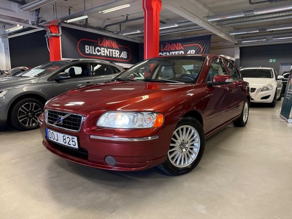 Volvo S60 2.4 Automat 2 ägare Summum PDC Skinn LÅGA MIL SoV - 2009