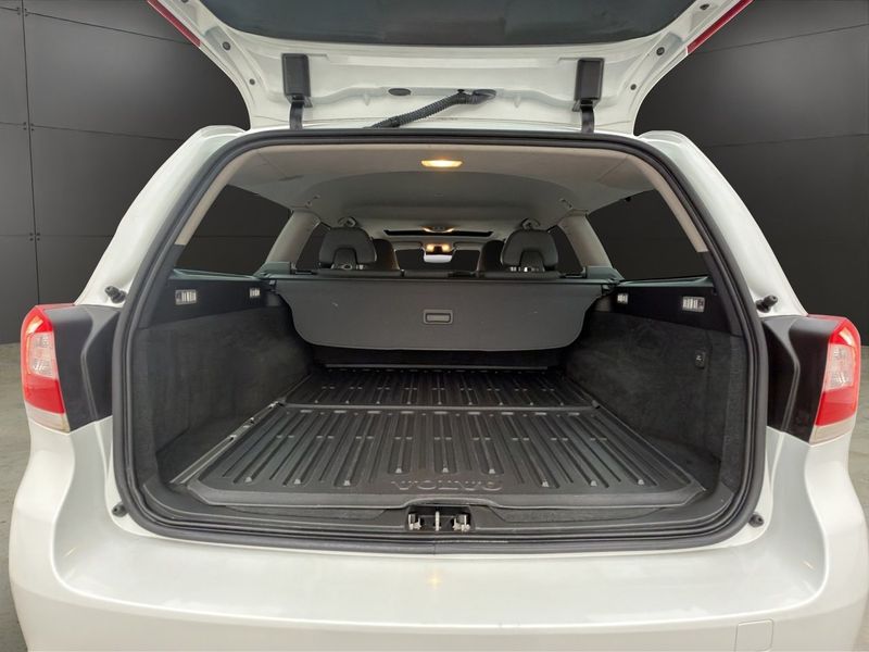 Volvo V70 bild 8