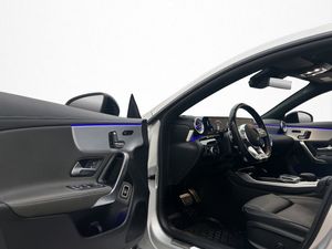Mercedes CLA35 AMG bild 8