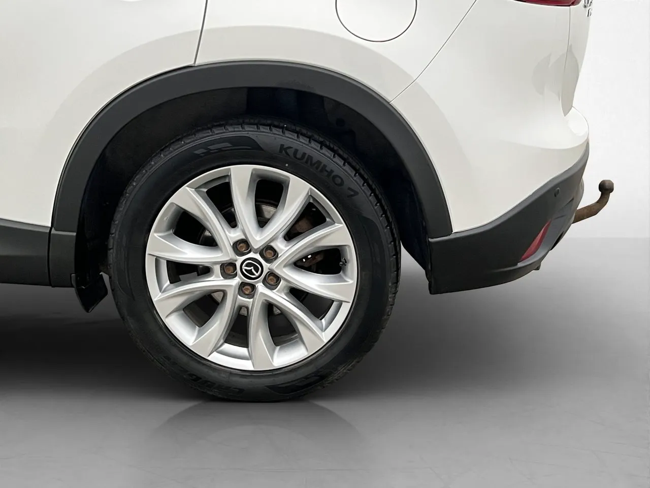 Vehicle image 30