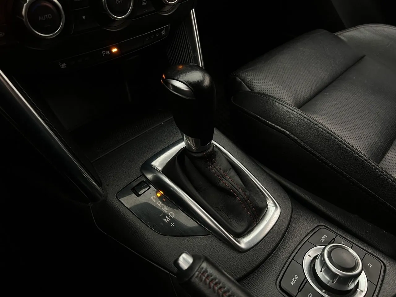 Vehicle image 23