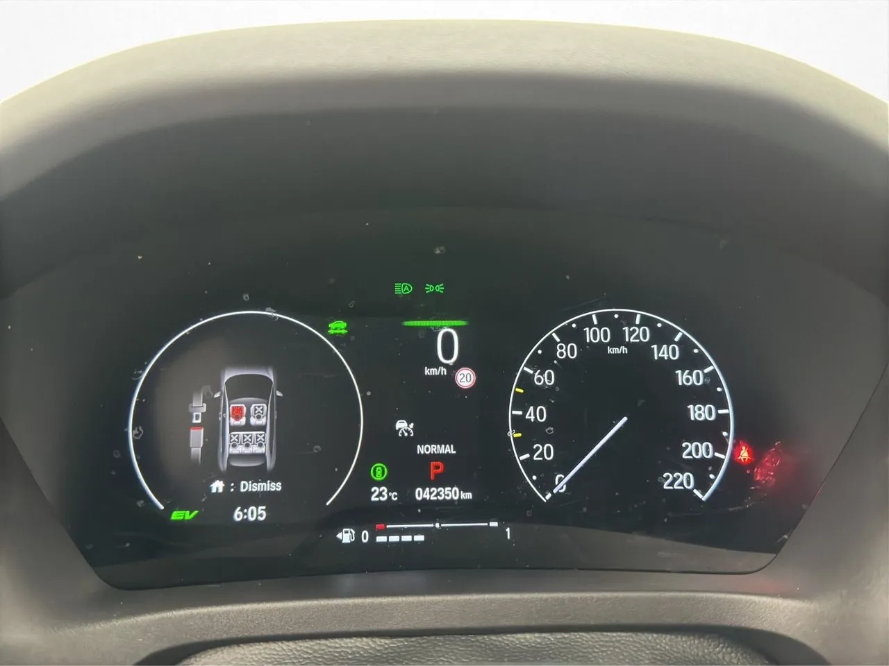 Vehicle image 19