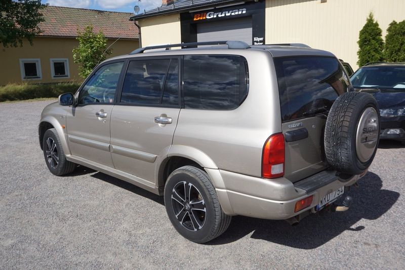 Suzuki Grand Vitara bild 4