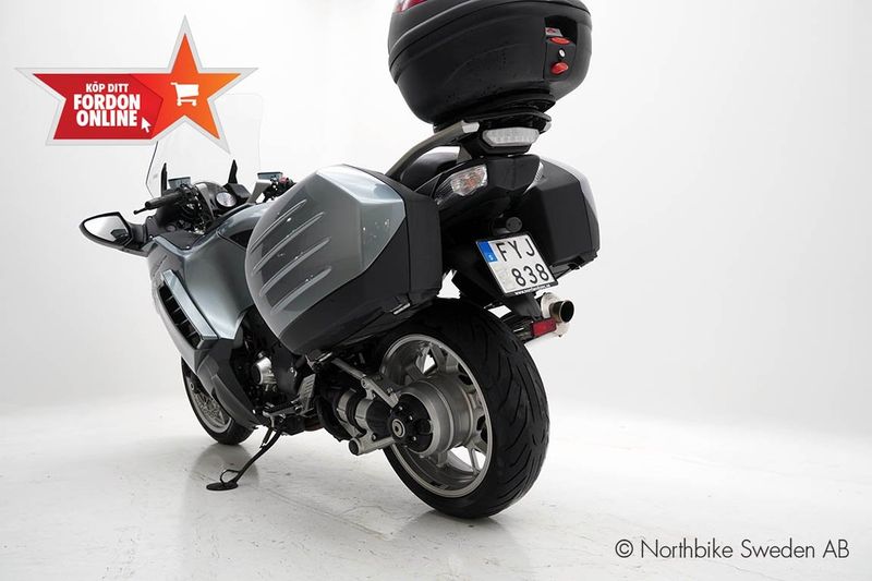 Kawasaki GTR bild 6