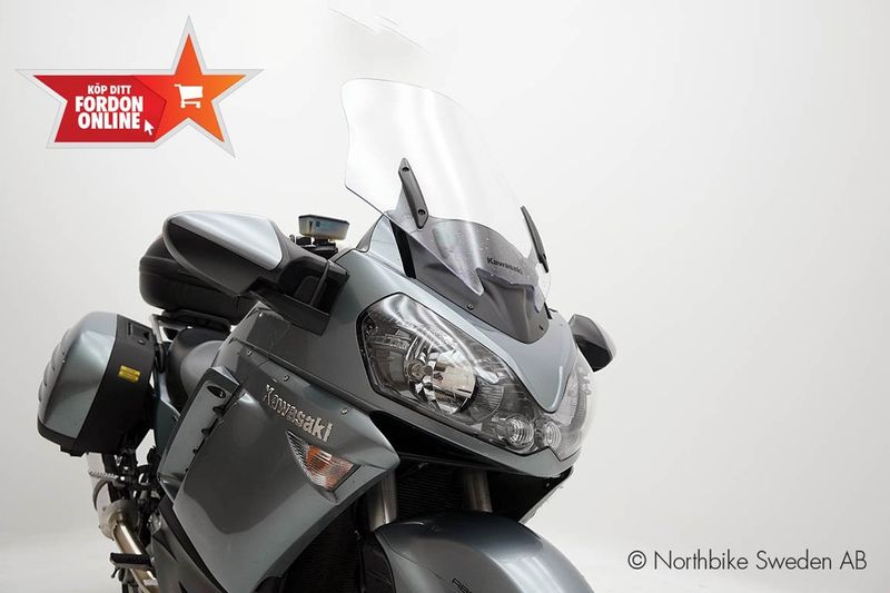 Kawasaki GTR bild 7