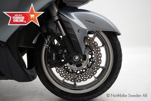 Kawasaki GTR bild 11
