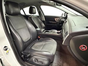 Jaguar XF bild 12