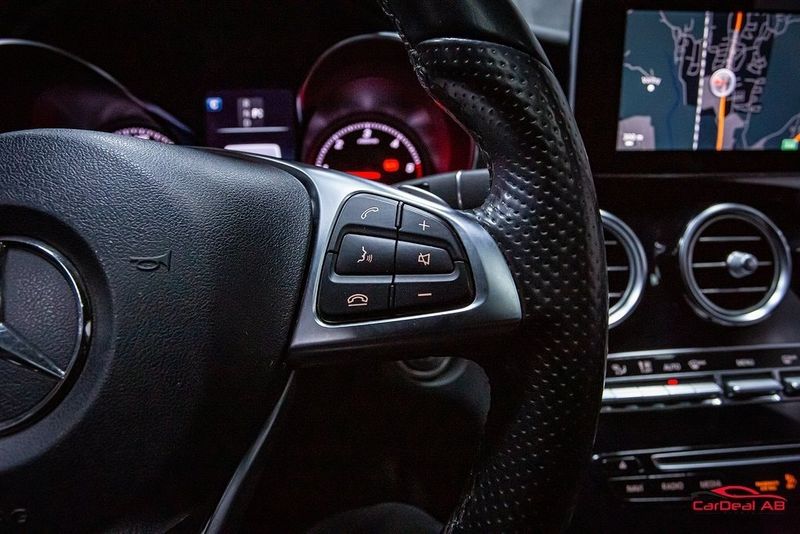 Mercedes GLC220 bild 25