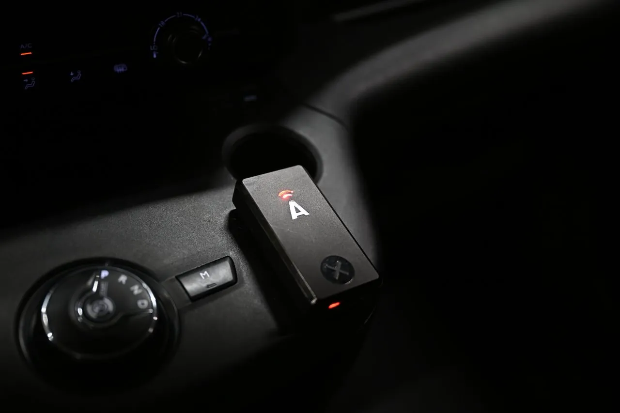 Vehicle image 27