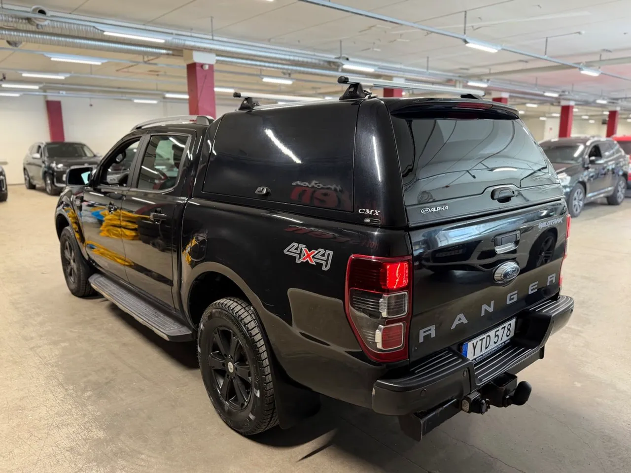 Vehicle image 5