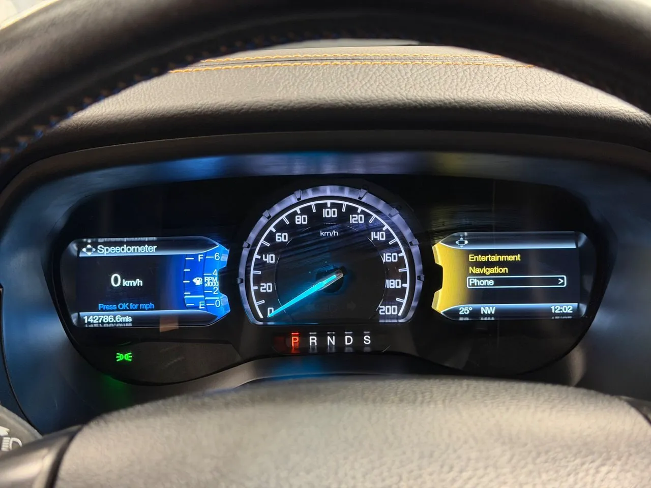 Vehicle image 14