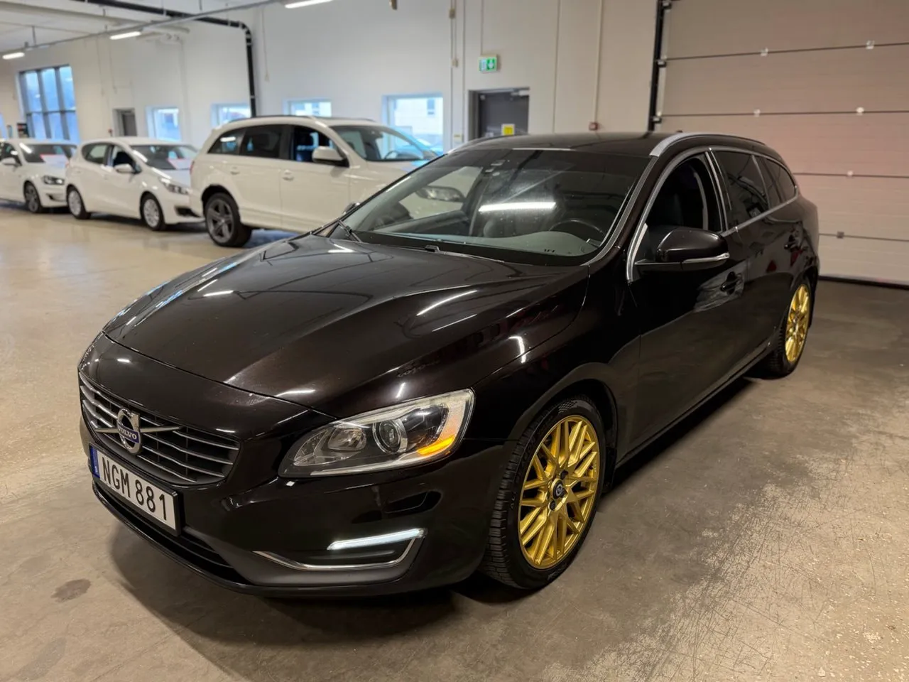 Vehicle image 7