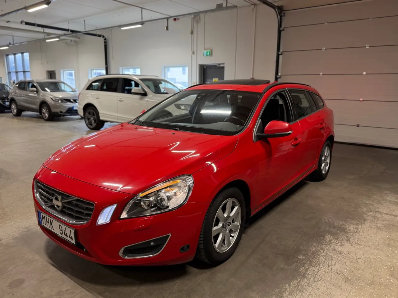Vehicle image 7