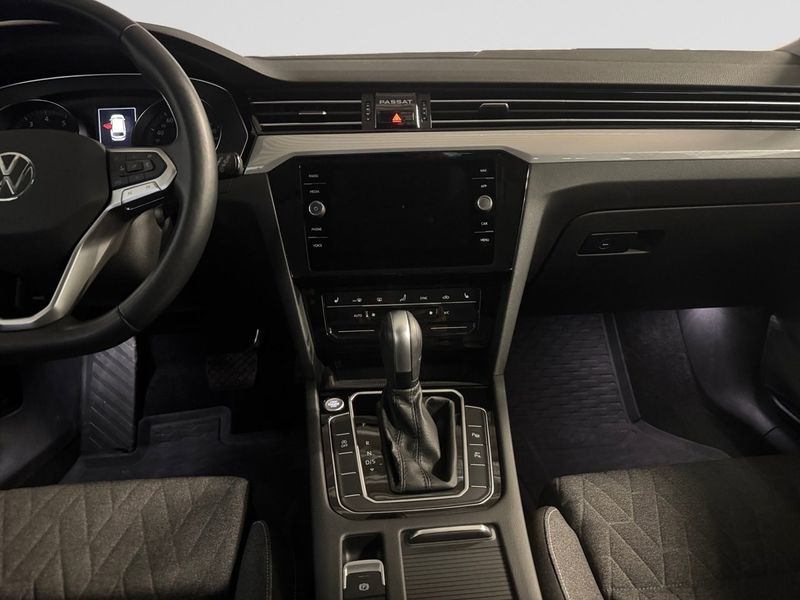 Volkswagen Passat bild 12