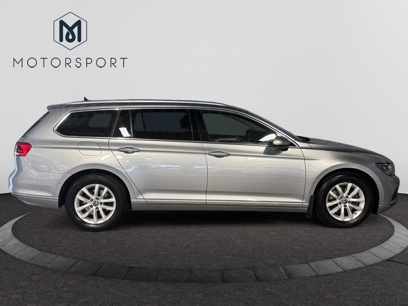 Volkswagen Passat bild 8
